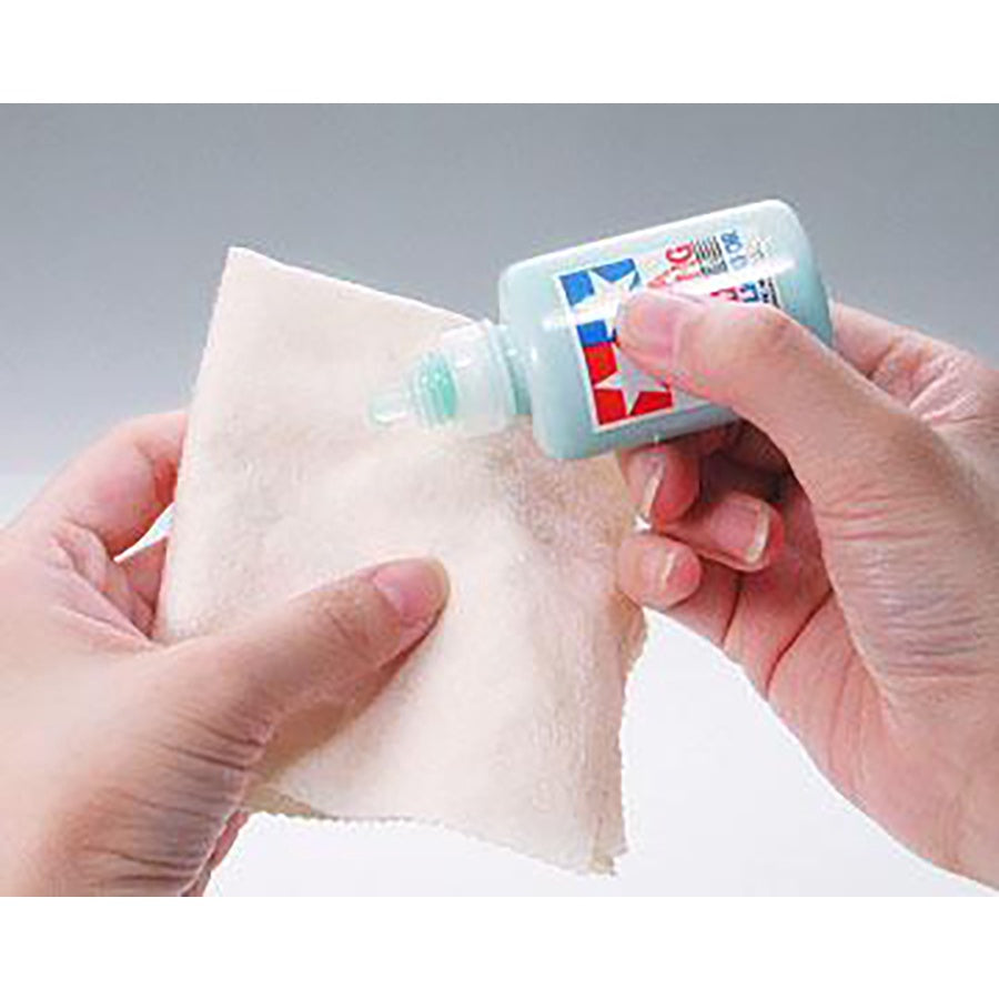 Tamiya Modeling Polishing & Protective Wax with Applicator for making scale model car and motorcycle shine and glossy 87